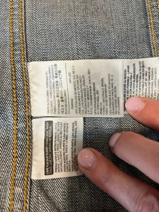 Levi’s Denim Vest, size small, like new condition - Picture 7 of 9